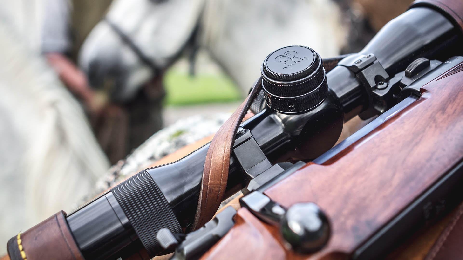 L'azione del Rigby Highland Stalker è la tipica Mauser standard, modello 98, realizzata dal produttore tedesco (che appartiene alla stessa holding di Rigby) su specifiche richieste dell'azienda inglese; a Londra si provvede a finitura, accoppiamenti e montaggio