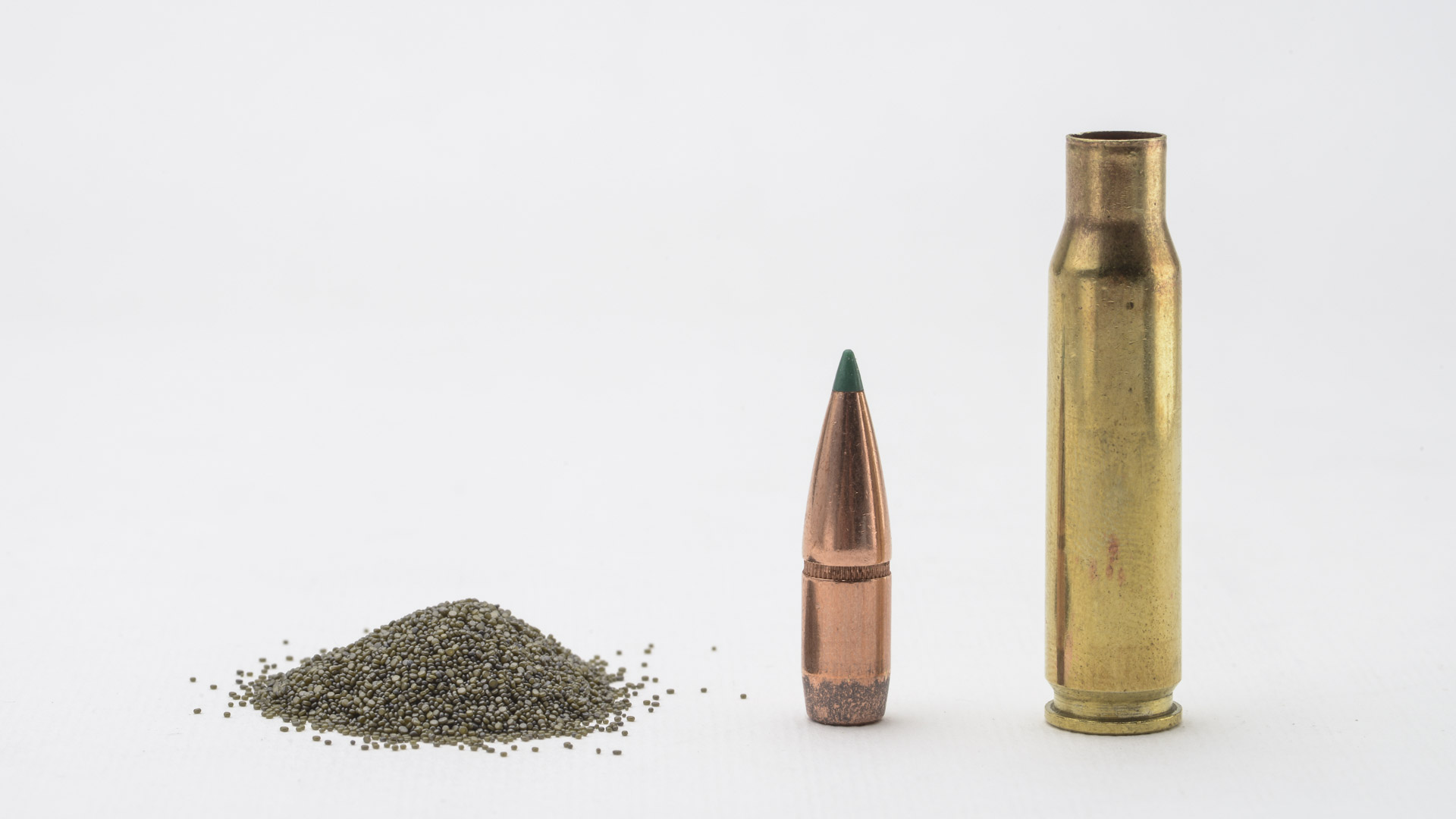 In calibro .308 Winchester, come pure in .30-06 S, la Core-Lokt Tipped è presentata negli allestimenti da 150 e 180 grani che già sono tipici della Core-Lokt tradizionale, aggiungendone un intermedio da 165 grani